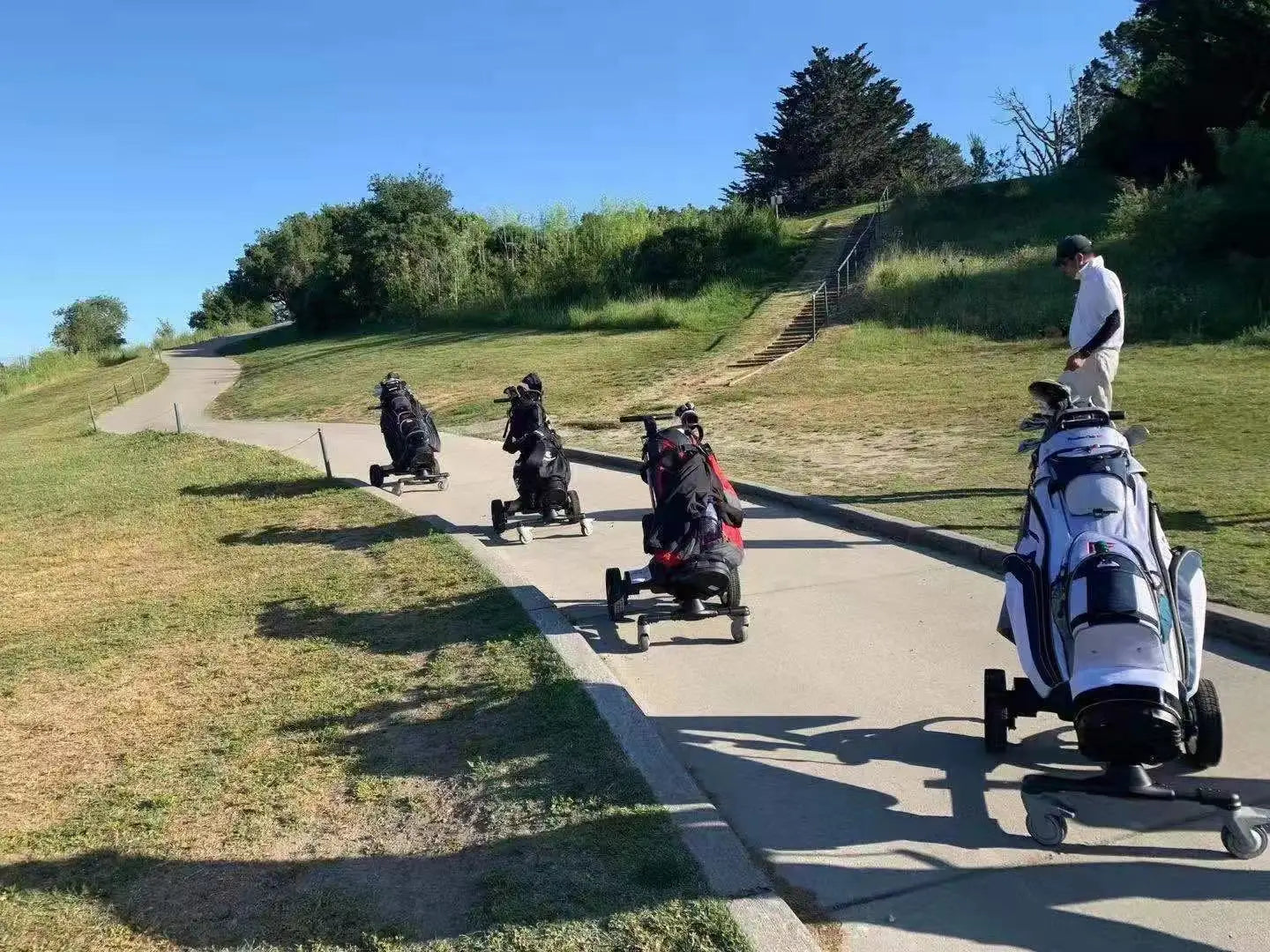 6 Wheels Smart Golf Carts Automatically Follow You Kryptex Golf Carts
