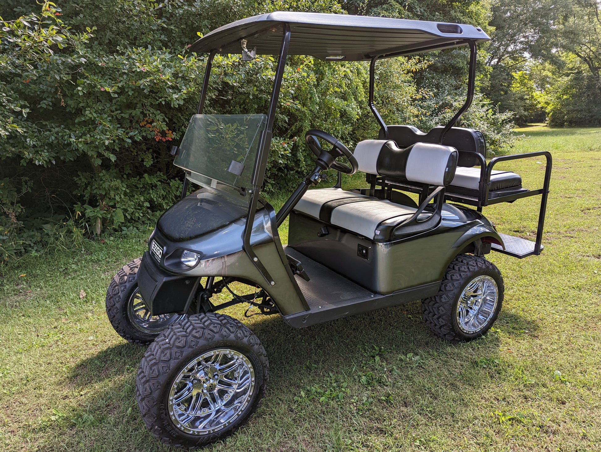 2015 E-Z-GO TXT Metallic Charcoal Kryptex Golf Carts