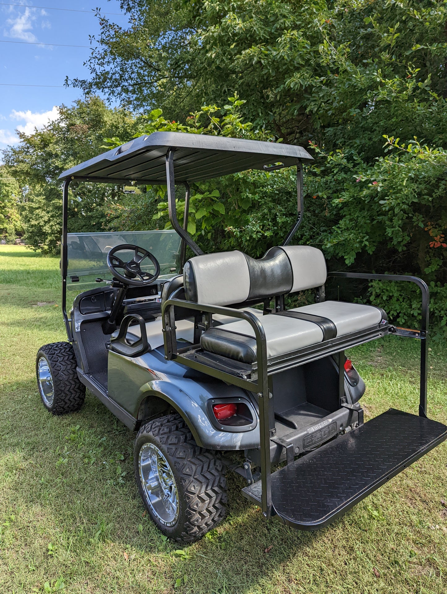 2015 E-Z-GO TXT Metallic Charcoal Kryptex Golf Carts