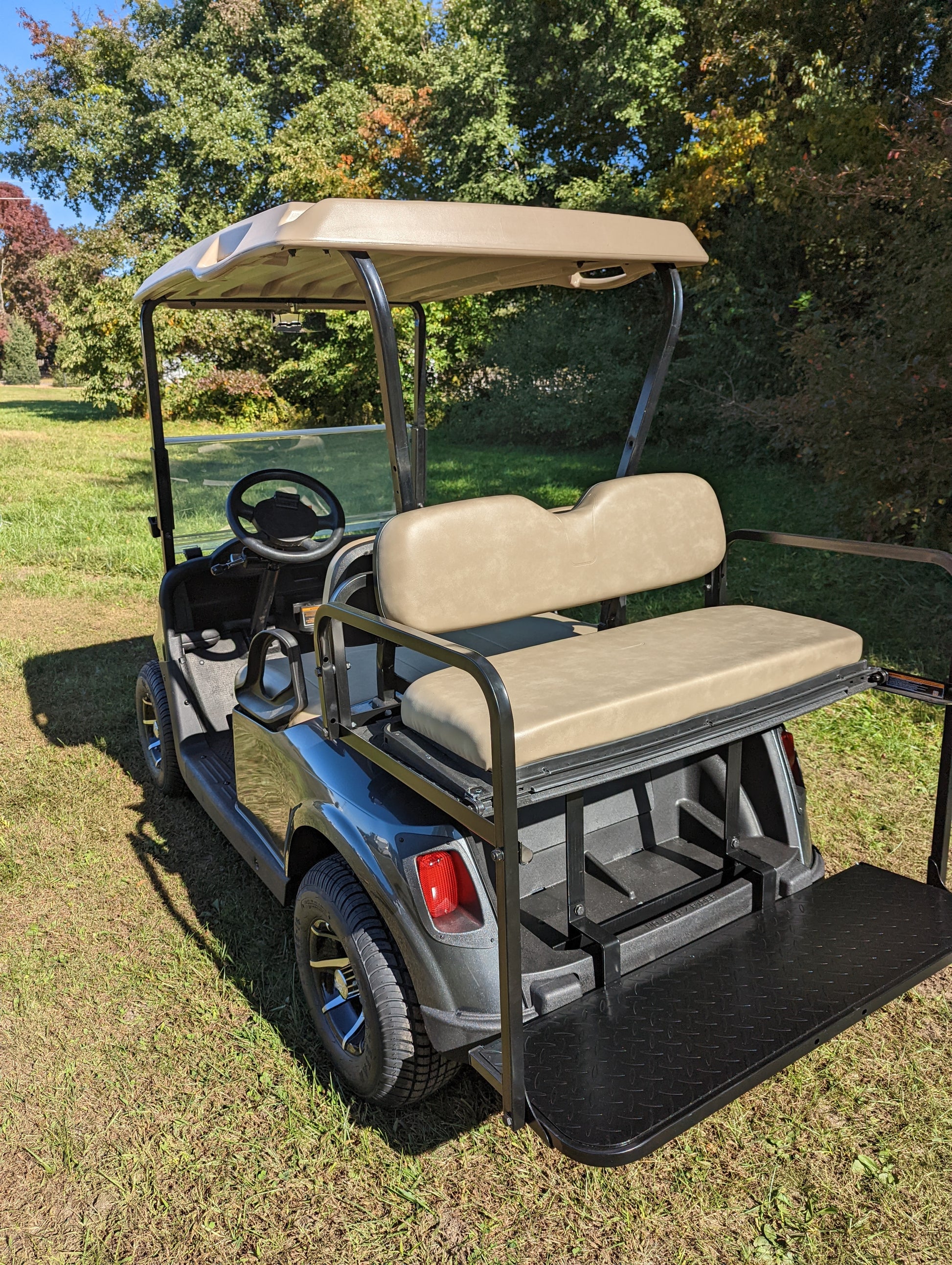 2018 E-Z-GO RXV ELITE - Metallic Charcoal Kryptex Golf Carts