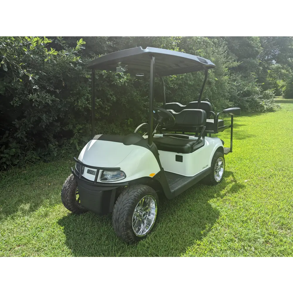 2023 E-Z-GO - Bright White